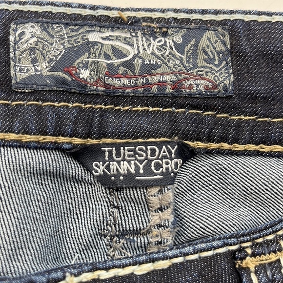 Silver Jeans Tuesday Skinny Crop Low Rise Size 25 - Picture 8 of 16